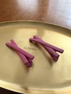 ピンク クロスデザイン ヘアクリップ 2個セット