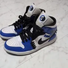 NIKE Women Air Jordan 1 Mid Sister Hood