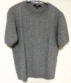 新品未使用の美品　ユニクロ　ケーブルニット