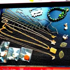 【遺品整理 】アクセサリーまとめ売りヴィンテージ ゴールド 多数ネックレスセット