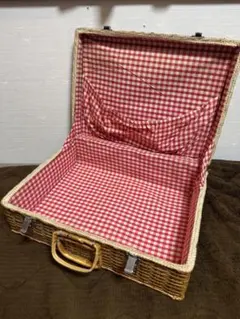 バスケット 大きめ 赤　チェック　ピクニック