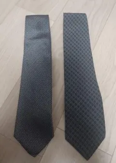 未使用　DKNY ダナキャラン　ネクタイ　２本セット