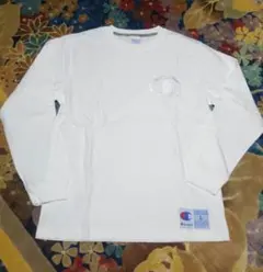 Champion　チャンピオン　ホワイト　長袖Tシャツ 刺繍ロゴ