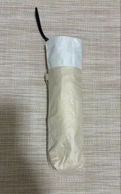 超軽量　折りたたみ晴雨兼用傘