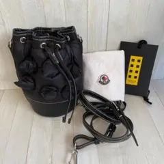 新品未使用　モンクレール　ショルダーバッグ　黒　国内正規品　4K37