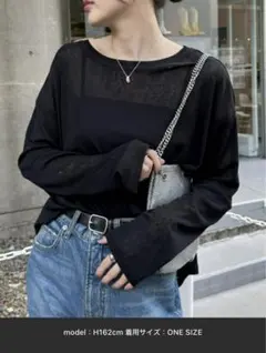 【yuri様専用】サイドスリットシアートップス