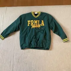 FRMLAロゴ入り緑色トレーナー