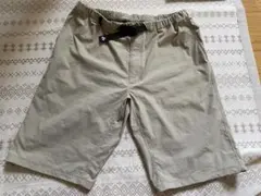 美品⭐︎ mont-bell ショートパンツ ベージュ Sサイズのサムネイル