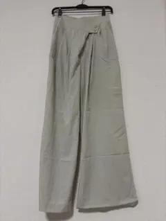 nugu ワイドパンツ 新品未使用品のサムネイル