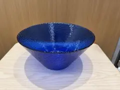【美品】コバルトブルー ガラス 大鉢 27cm 槌目模様 涼しげな青サラダボウル
