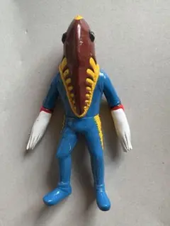 メトロン星人　ソフビキット Amazon.co.jp: acro KAIJU REMIX SERIES メトロン星人 未塗装未