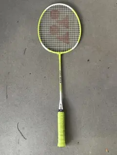 バドミントンラケット