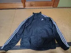 adidas ブラック ナイロンジャケット