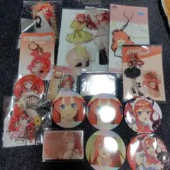 五等分の花嫁 中野五月 アクリルスタンド 缶バッジ