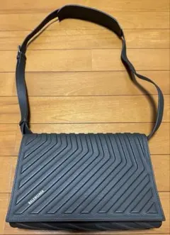 BALENCIAGA CAR FLAP カーキ　レザーショルダーバッグのサムネイル
