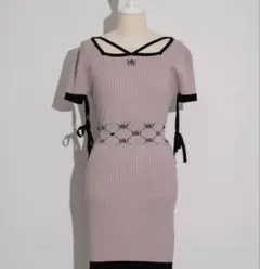 piumロゴバイカラー半袖ニットワンピ