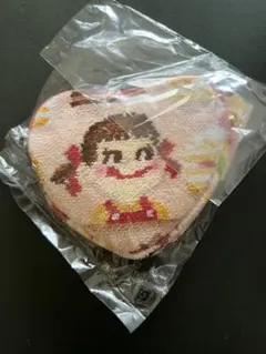 ペコちゃん　フェイラー　ハート型ポーチ　feiler 不二家のペコちゃんとフェイラーのギフトコンセプトショップLOVERARY