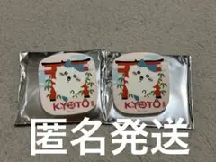 ちいかわ もぐもぐ本舗 伏見稲荷 アクリルバッジ 缶バッジ 　ハチワレ