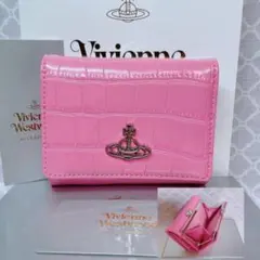 【内側柄も素敵☆最新作】Vivienne Westwood 三つ折財布 ピンク 新作✨️【内柄も素敵☆最新】Vivienne Westwood 三折財布 - メルカリ