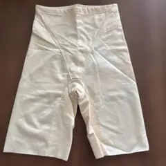 FOUR SIS & CO. ベージュ ボディスーツ