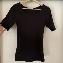 スクエアネック　オフィス　シンプル　韓国　ブラック 半袖トップス