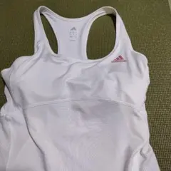 アディダスブラトップ