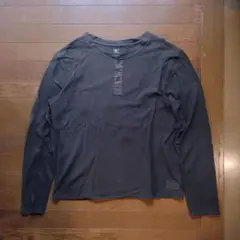 00s GAP LONG SLEEVE HENRYNECKTEE