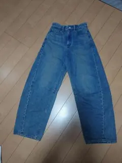 GUバレルレッグジーンズ 2回着用 美品です♪XSサイズ 丈短めタイプ♪