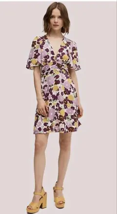新品未使用タグ付kate spadeフラワープリント Vネック ワンピース