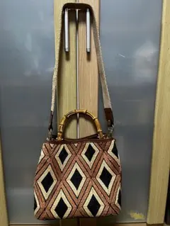 Item thumbnail for item 1a6ded9f-3b84-4495-913a-fb584d158749