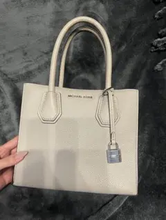 MICHAEL KORS ライトグレー ハンドバッグ