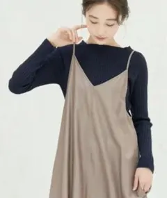 首元がワンポイント★編地切替スクエアネックリブプルオーバー（ネイビー）