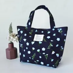 ネモフィラ　ネイビー　北欧風　花柄　ミニトートバッグ　ランチバッグ　ハンドメイド