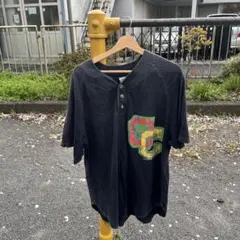 CROSS COLOURS ブラック ゲームシャツ　古着 made in USAのサムネイル