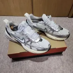 Nike V2K Run Summit White/Pure Platinum