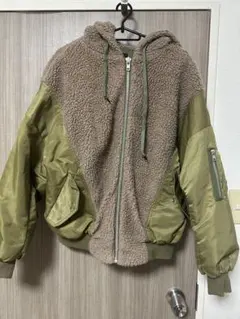 ボア　ナイロンフード付きジャンパー　ミリタリー