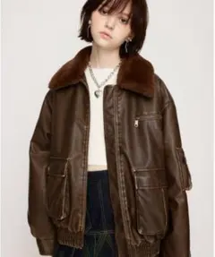 モ*♡様 SLY ヴィンテージ フェイクレザー ショート ブルゾン ジャケットのサムネイル