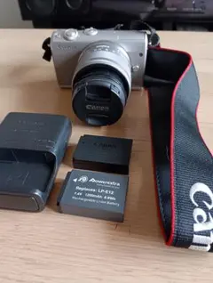 Canon EOS M10 ミラーレスカメラ グレー ダブルズームキット - メルカリ