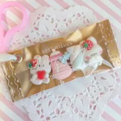 苺　うさぎ　ベビーボトル　マシュマロ　パッケージ キーホルダー フェイクスイーツ