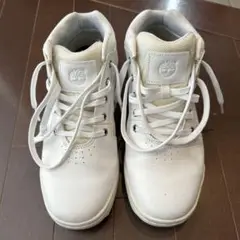 Timberland ホワイト ハイカットスニーカー