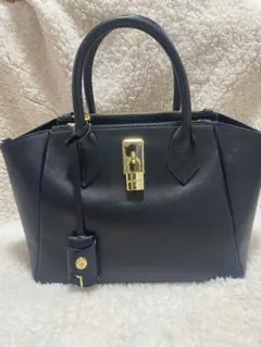 サマンサタバサ 黒 ショルダーバッグ