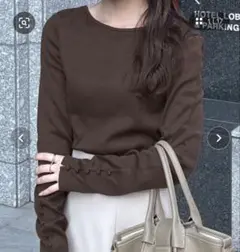 リブトップス　ブラウン