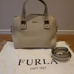 FURLA グレーベージュ色 ハンドバッグ