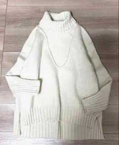 美品　マカフィー　バックヘム　タートルネック　カシミヤ混　ニット　S