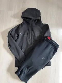 NIKE テックフリース　ブラック　セットアップ