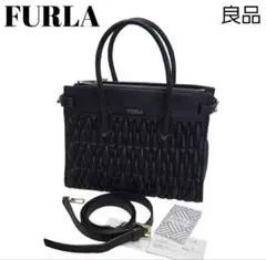 FURLA フルラ　ブラック キルティング ハンドバッグ　レザー