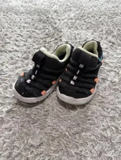 NIKE ストラップ式スニーカー ブラック/オレンジ