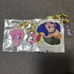 スティッチ SECRET KEYCHAIN ステンチー 2個セット - メルカリ