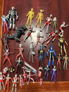 ウルトラマン　仮面ライダー　ドラゴンボール　フィギュアセット　まとめ売り ウルトラマン、仮面ライダーフィギュアセット（複数体）まとめ売り66対