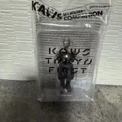 2026年最新】カウズ キーホルダーの人気アイテム - メルカリ